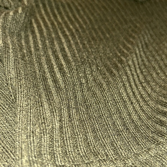 Long sleeve crop top - Picture 3 of 3